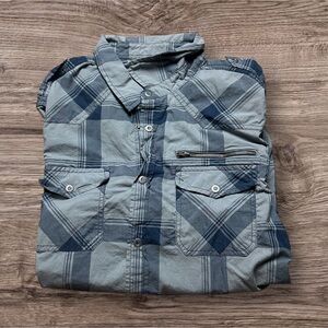 Men’s Guess Gray and Blue Plaid Button Down Shirt Size XL